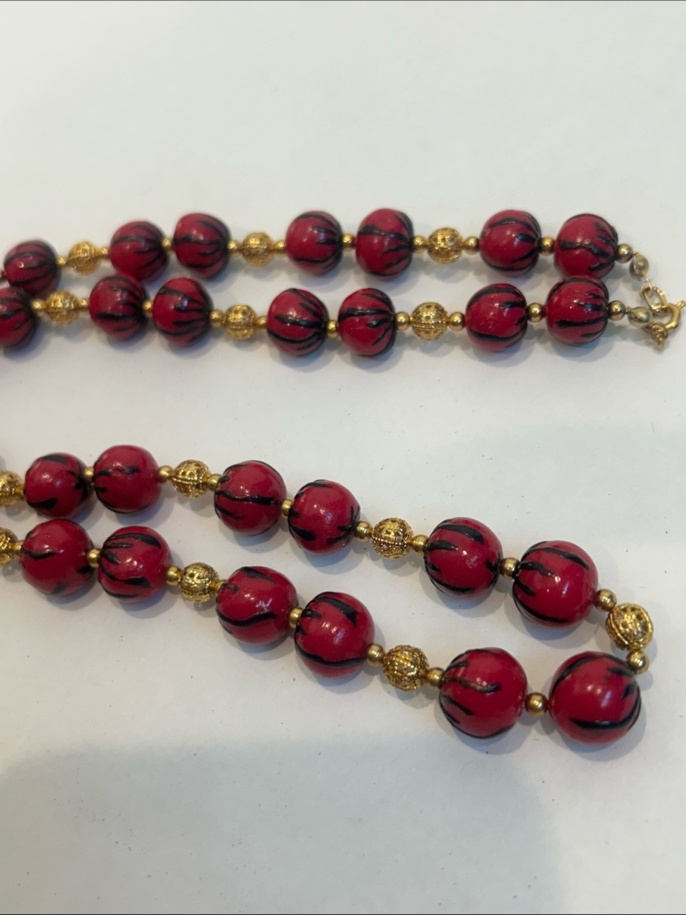 Vintage magenta Gold gothic Beaded artisan glow boho Necklace Vampire Jewelry os